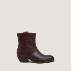 Bottines &agrave; bouts ronds et talons biseaut&eacute;s marron