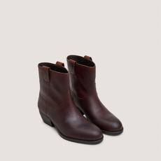 Bottines &agrave; bouts ronds et talons biseaut&eacute;s marron