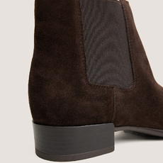 Boots &agrave; &eacute;lastiques et talons plats marron fonc&eacute;