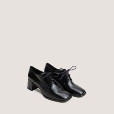 Derbies &agrave; talons et bouts carr&eacute;s noir