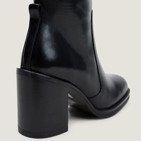 Bottes à talons débordants en cuir noir | BRETZEL | Jonak