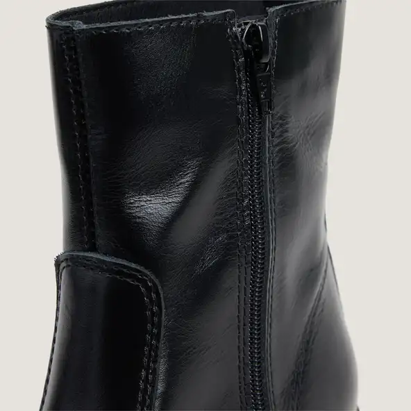Bottines à petits talons en cuir noir | NACRE | Jonak