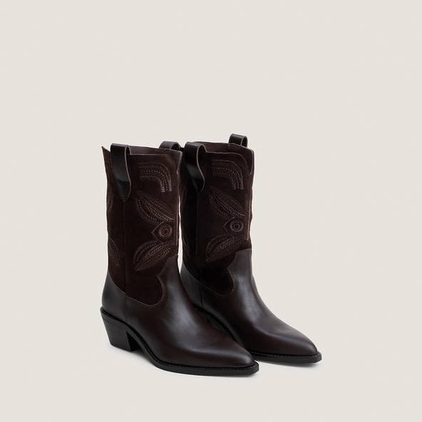 Bottes &agrave; bouts pointus et surpiqures apparentes en cuir chocolat et cro&ucirc;te chocolat | TATIANA | Jonak