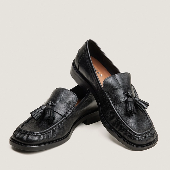 Mocassins à pampilles en cuir grainé noir | DUCHETTE | Jonak
