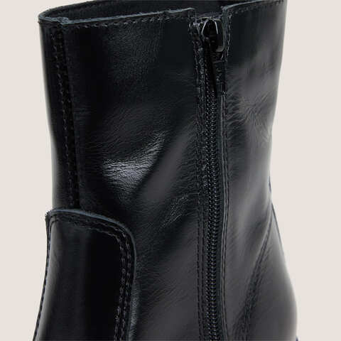 Bottines &agrave; petits talons noir