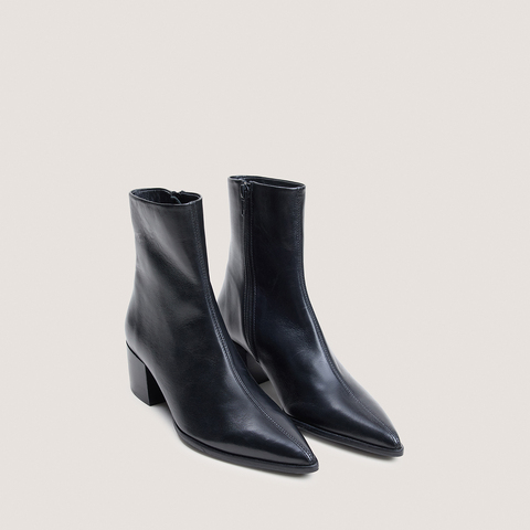 Bottines &agrave; talons carr&eacute;s et bouts pointus noir