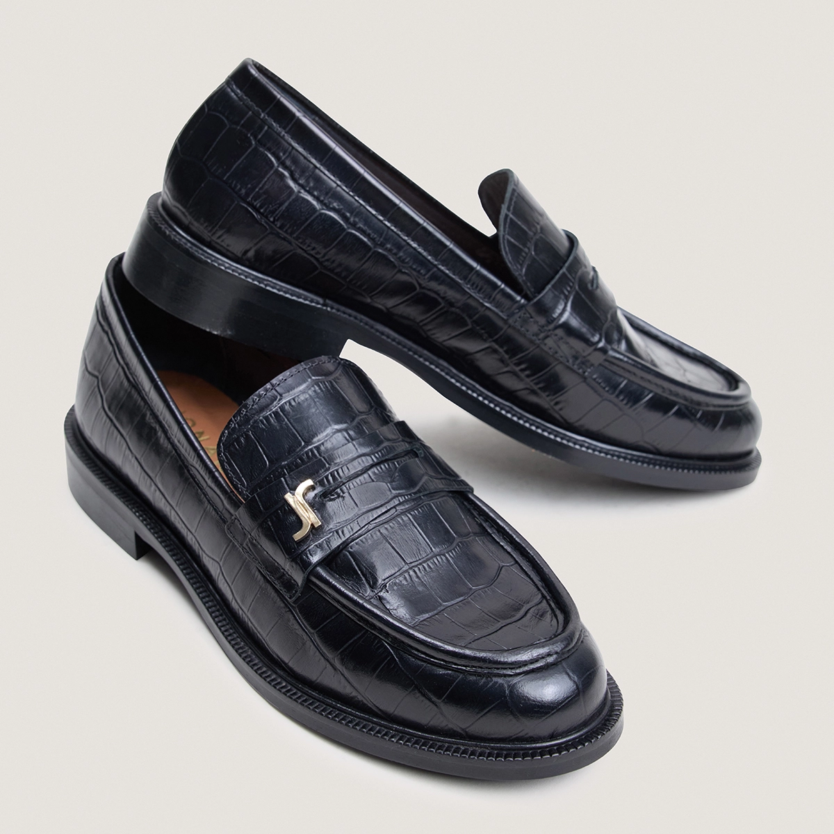Mocassins à bouts ronds et monogrammes en cuir croco noir | DUEDI | Jonak