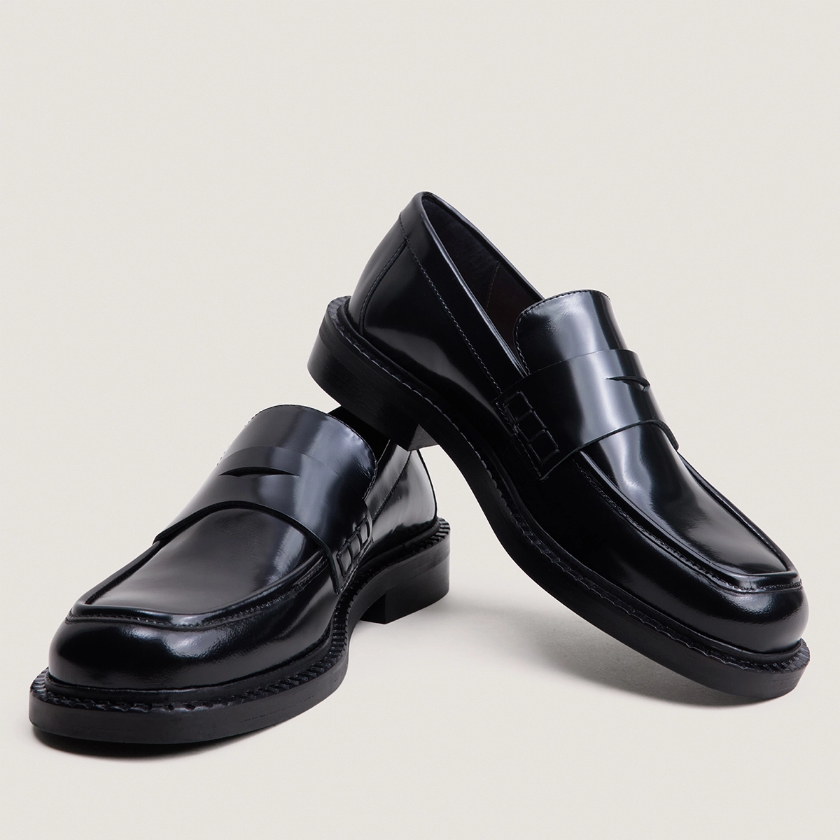 Mocassins à bouts carrés en cuir noir | DIVONA | Jonak