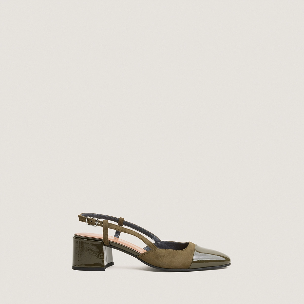 Slingbacks &agrave; petits talons en vernis kaki et velours kaki | DHAPOPY | Jonak