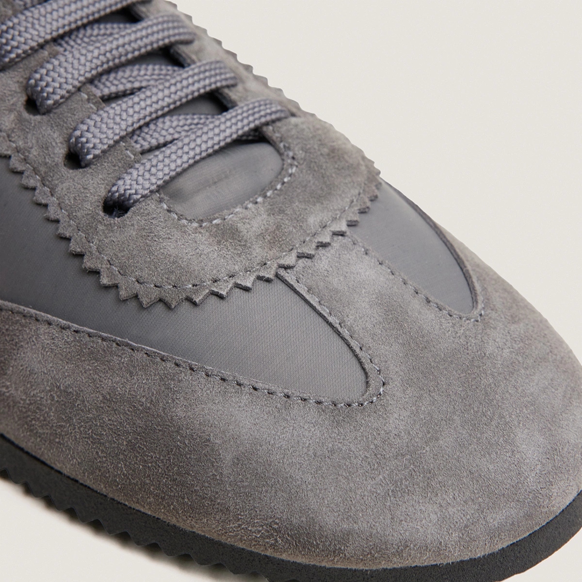 Baskets à lacets en velours gris et nylon gris | DUTA | Jonak