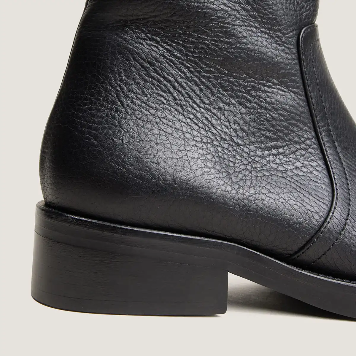 Bottines à lacets et à talons en cuir grainé noir | DIO | Jonak