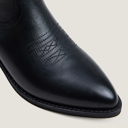 Bottines à petits talons noir
