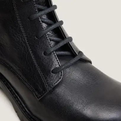 Boots à lacets noir
