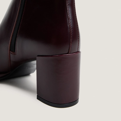 Bottines à talons bordeaux