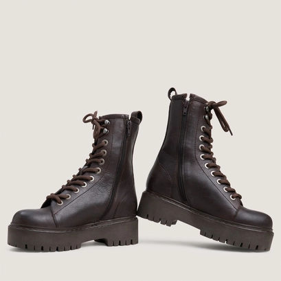 Boots à lacets et semelles crantées marron foncé