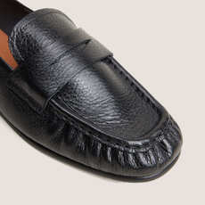 Mocassins plats fronc&eacute;s noir