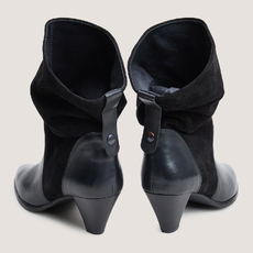 Bottines &agrave; bouts pointus noir