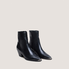 Bottines &agrave; talons et embouts argent&eacute;s noir