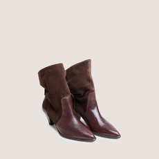 Bottines &agrave; bouts pointus marron