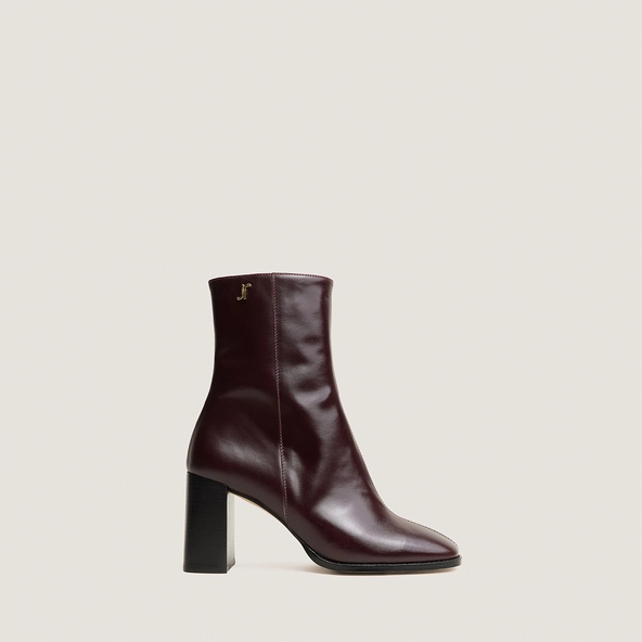 Bottines à talons et monogrammes en cuir bordeaux | VAUBAS | Jonak
