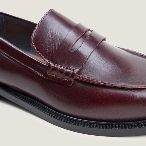 Mocassins à bouts ronds en cuir bordeaux | DRACULA | Jonak