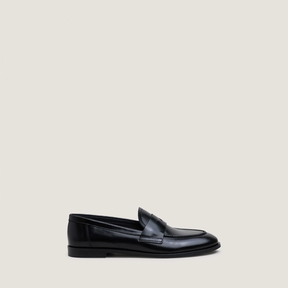 Mocassins &agrave; bouts ronds en cuir noir | THELMA | Jonak