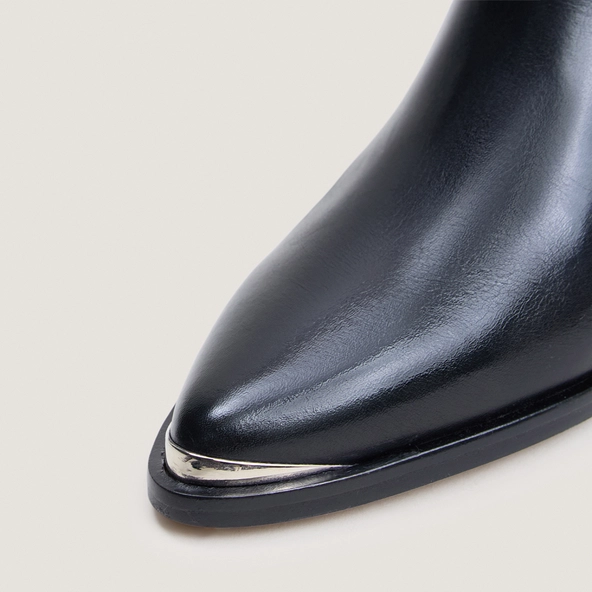 Bottines à talons et embouts argentés en cuir noir | PRUDENCE | Jonak