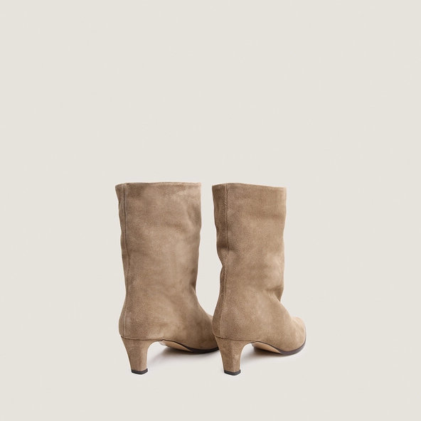 Bottines à talons et bouts pointus en croute taupe | PY | Jonak