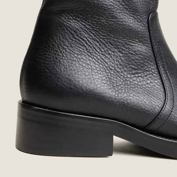 Bottines à lacets et à talons en cuir grainé noir | DIO | Jonak