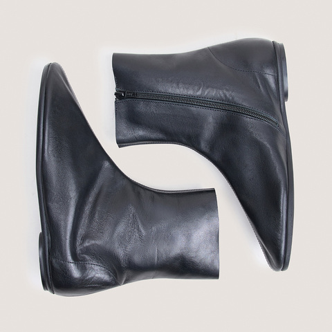 Bottines plates &agrave; bouts ronds noir