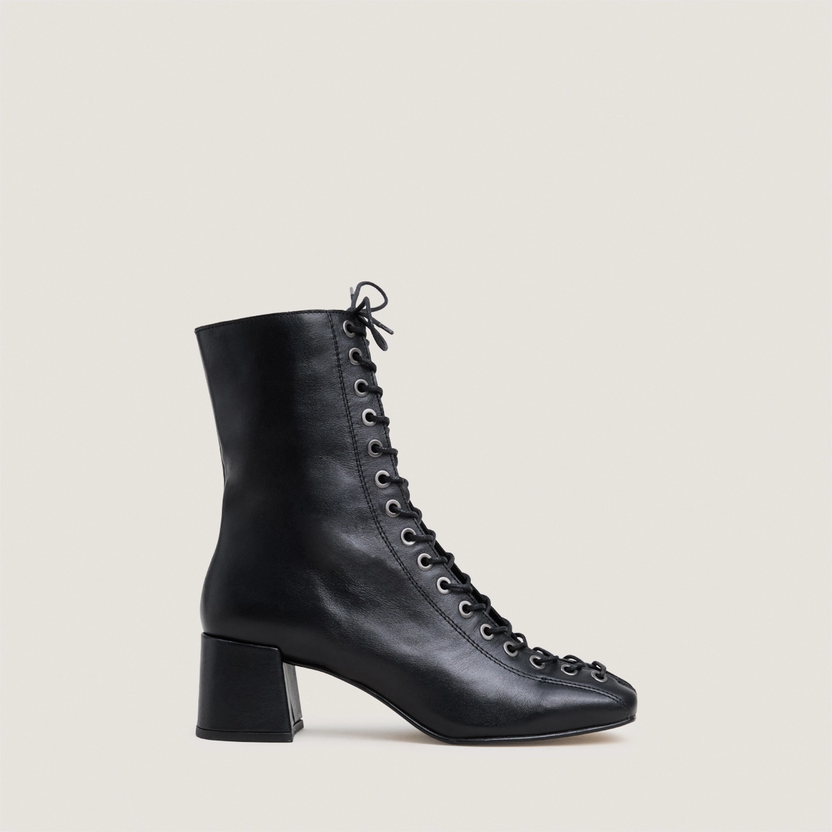 Bottine à talon en cuir noir | VAMELINE | Jonak
