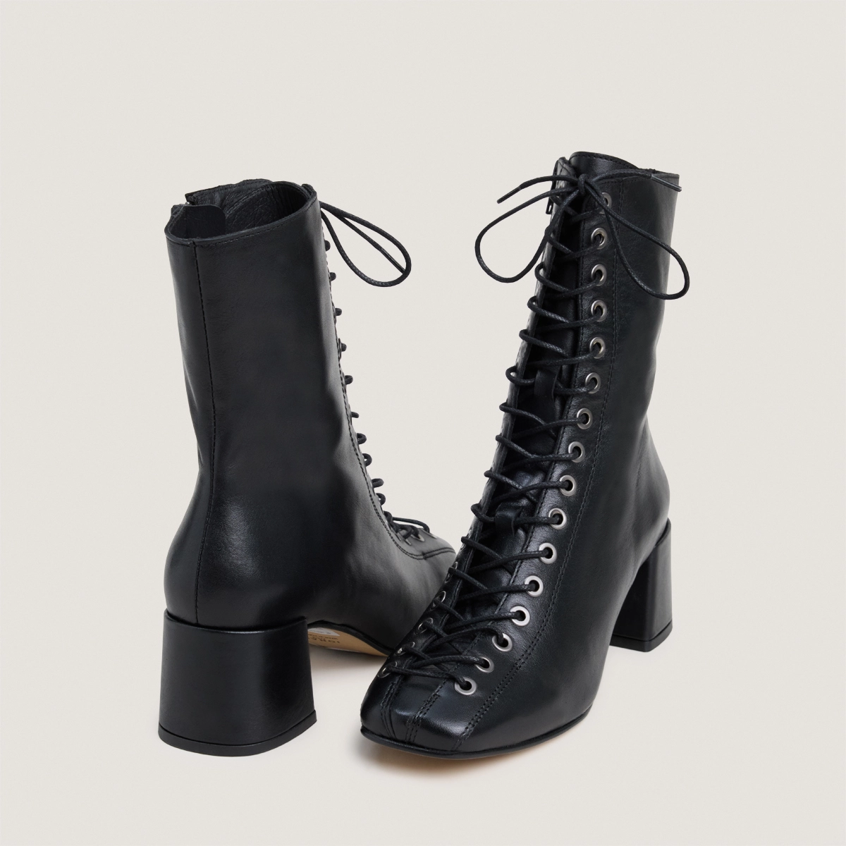 Bottine à talon en cuir noir | VAMELINE | Jonak