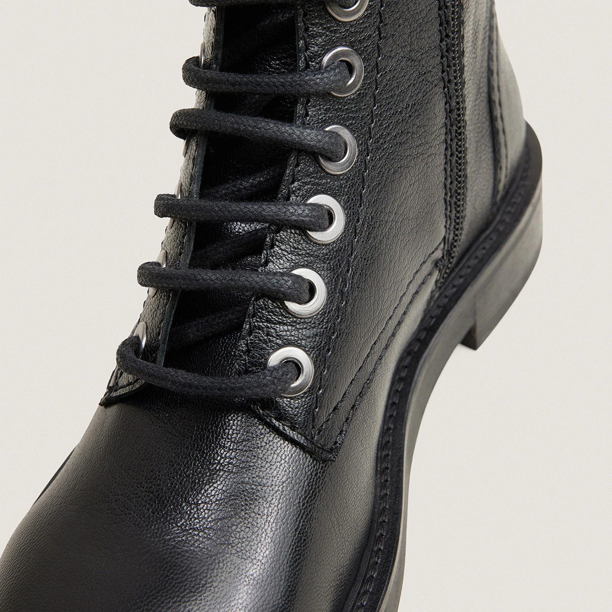 Boots à talons en cuir grainé noir | APHELIE | Jonak