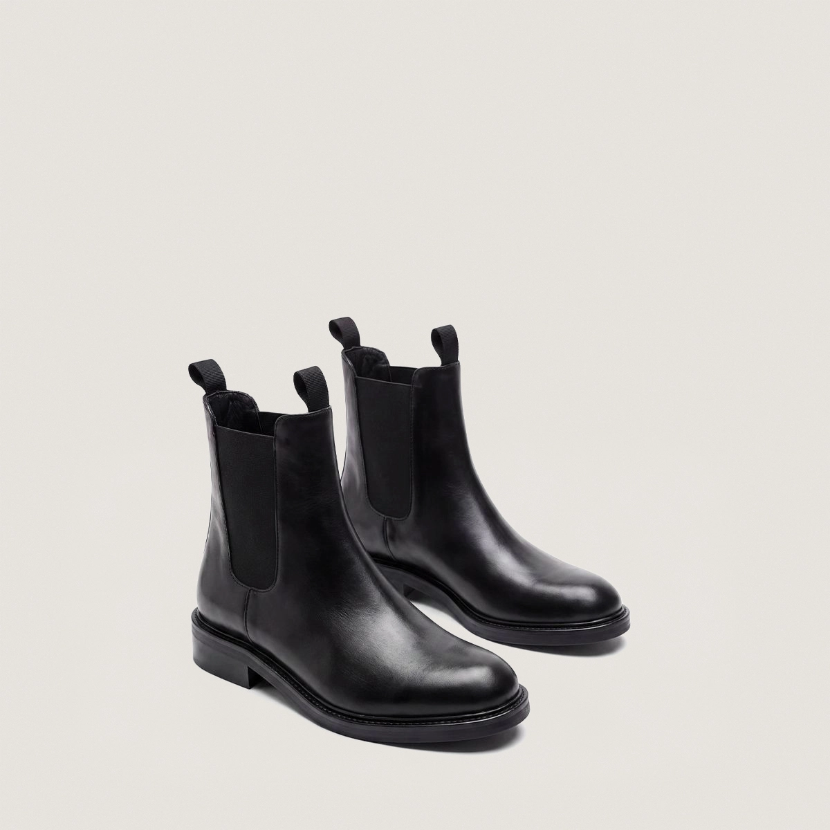 Boots à bouts ronds en cuir noir | DOOTS | Jonak