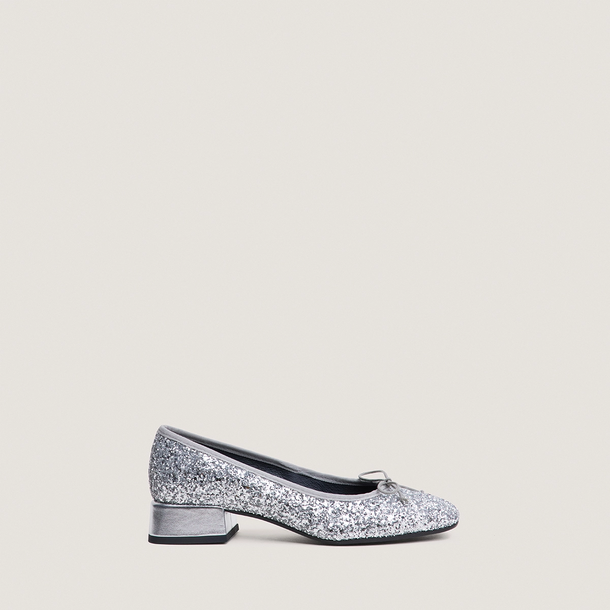 Ballerines à bouts ronds en glitter argent et cuir miroir argent | DYBIL | Jonak