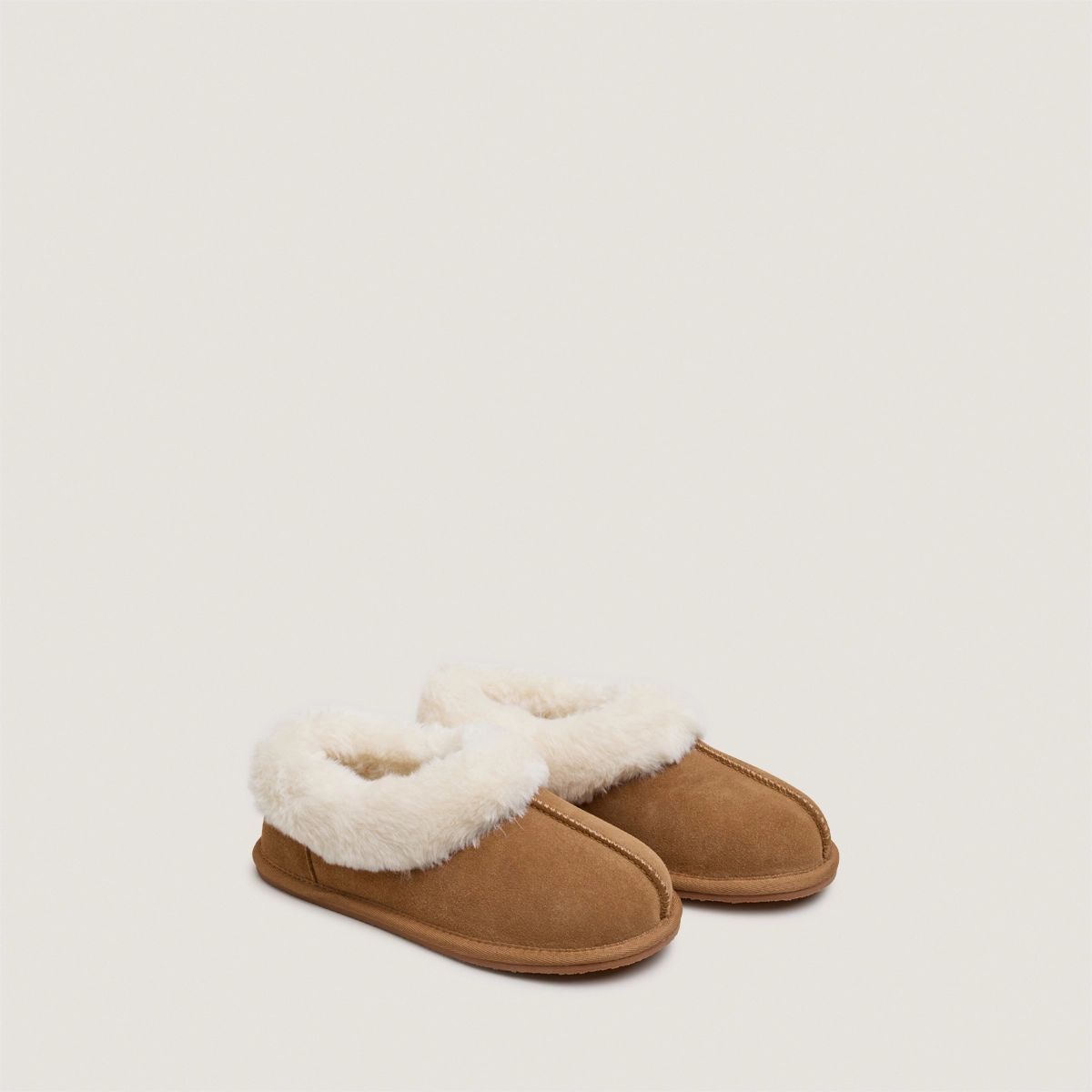 Chaussons en croute noisette et fourrure synthétique noisette | JOYEUSE | Jonak