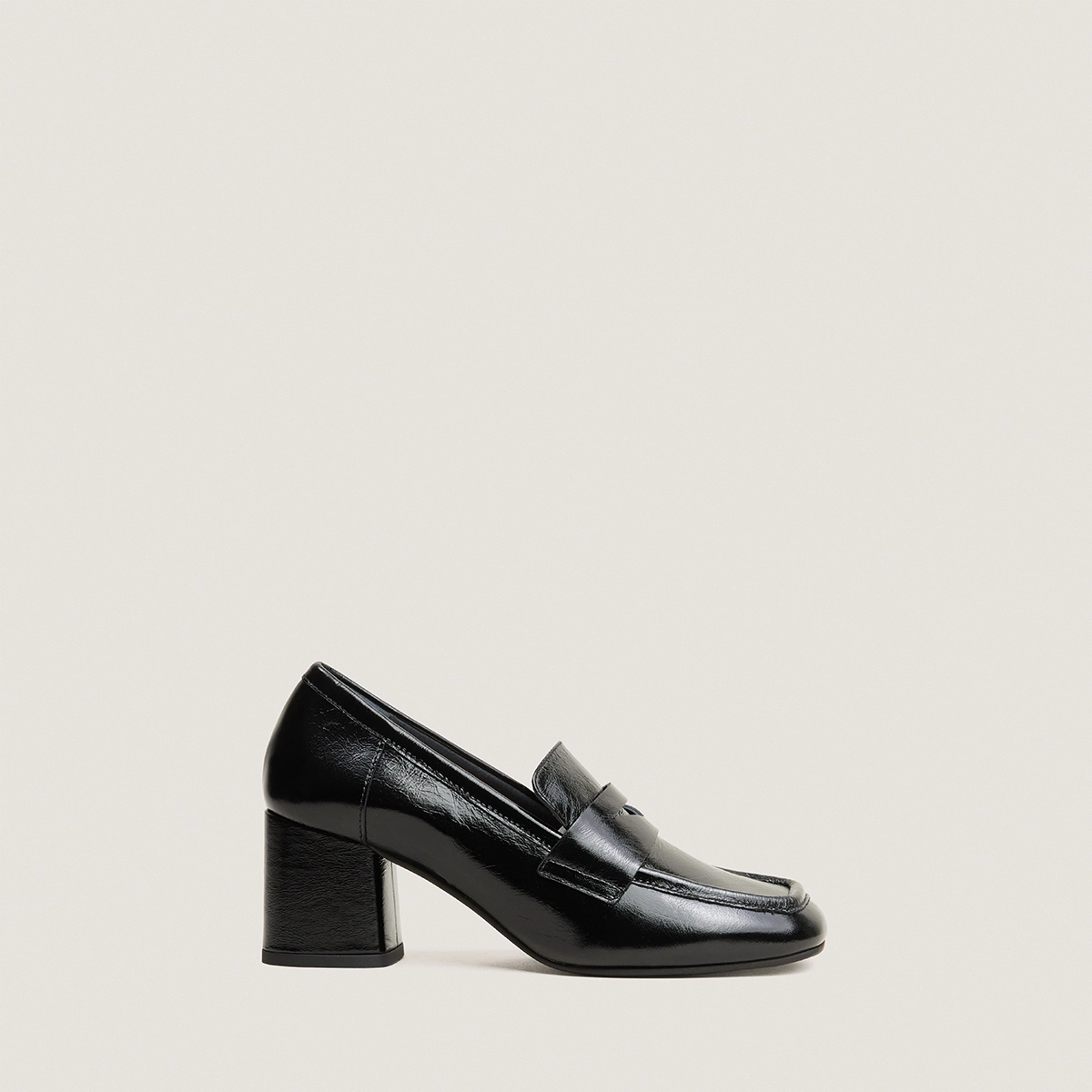 Mocassins à bouts carrés en cuir brillant noir | DUCHE | Jonak