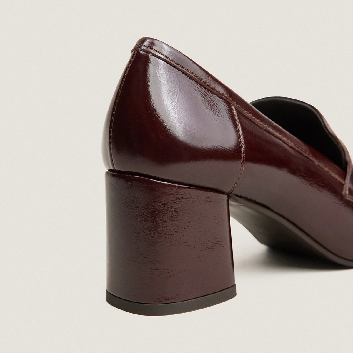 Mocassins à bouts carrés en cuir brillant chocolat | DUCHE | Jonak