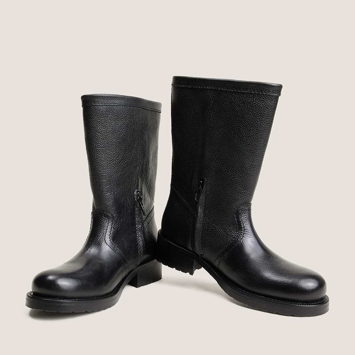 Boots &agrave; bouts ronds noir