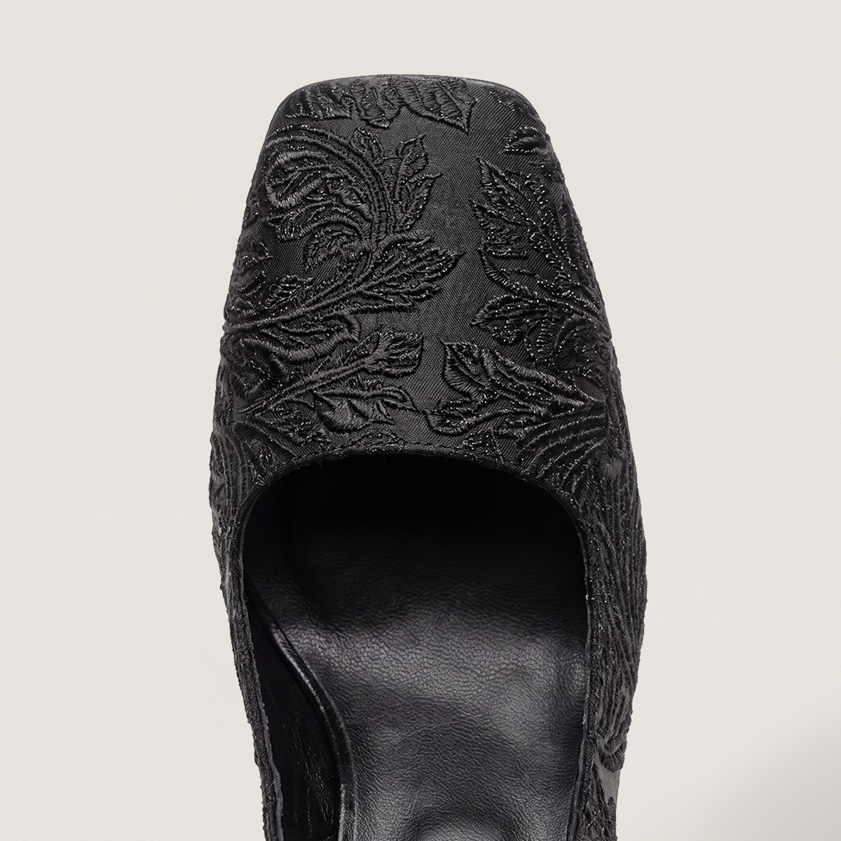 Escarpins à talons et bouts carrés en tissu irisé noir et synthétique noir | DACK | Jonak
