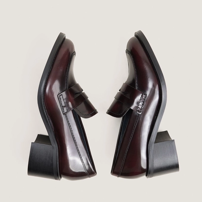 Mocassins à talon bordeaux