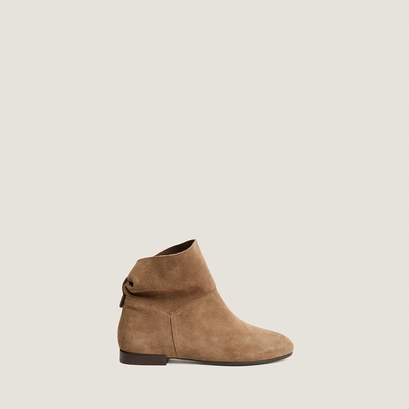 Boots à talon plats taupe