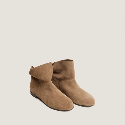 Boots à talon plats taupe