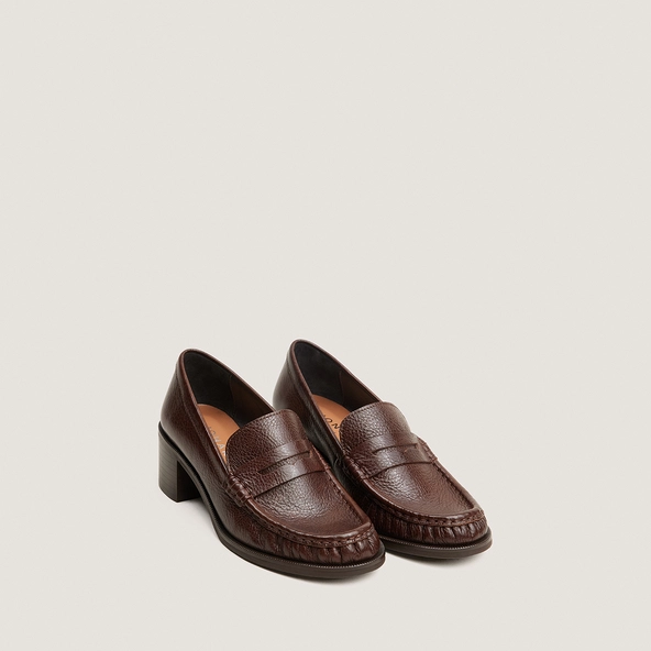 Mocassins à talon en cuir grainé marron | DELICIEUX | Jonak