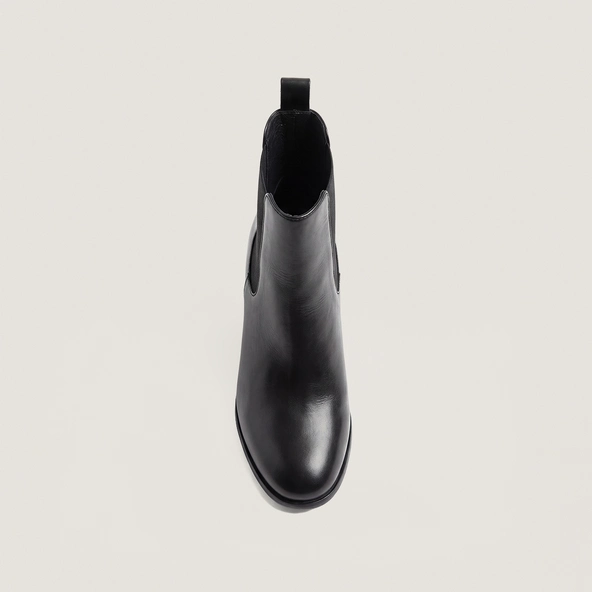 Boots à bouts ronds en cuir noir | DIBRE | Jonak