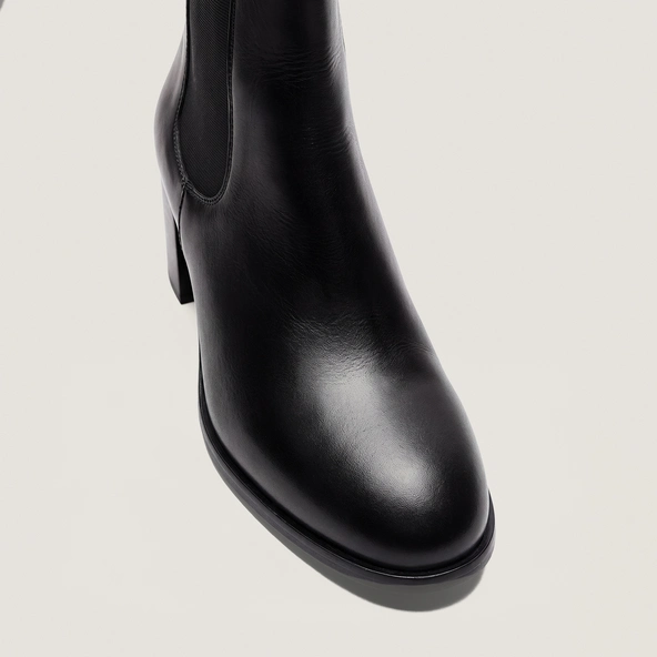 Boots à bouts ronds en cuir noir | DIBRE | Jonak