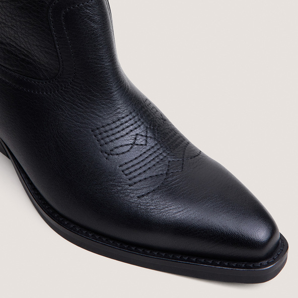 Bottes à talons et bouts pointus en cuir grainé noir | DELEANE | Jonak