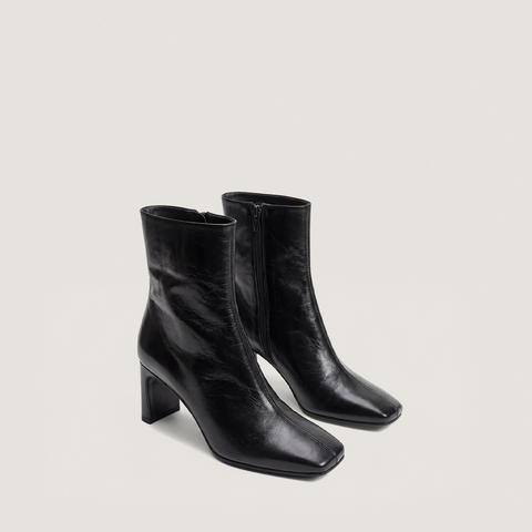 Bottines &agrave; talons et bouts carr&eacute;s noir
