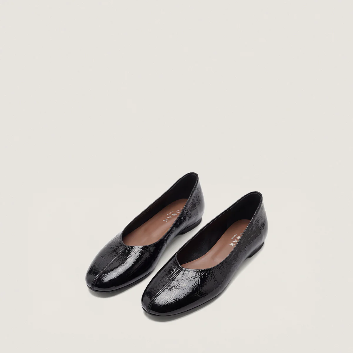 Ballerines à bouts ronds en cuir brillant noir | DALLETUS | Jonak