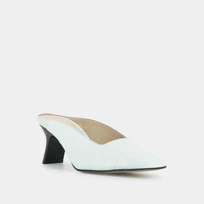 Mules &agrave; talons inclin&eacute;s en croco blanc | DJOHAN | Jonak